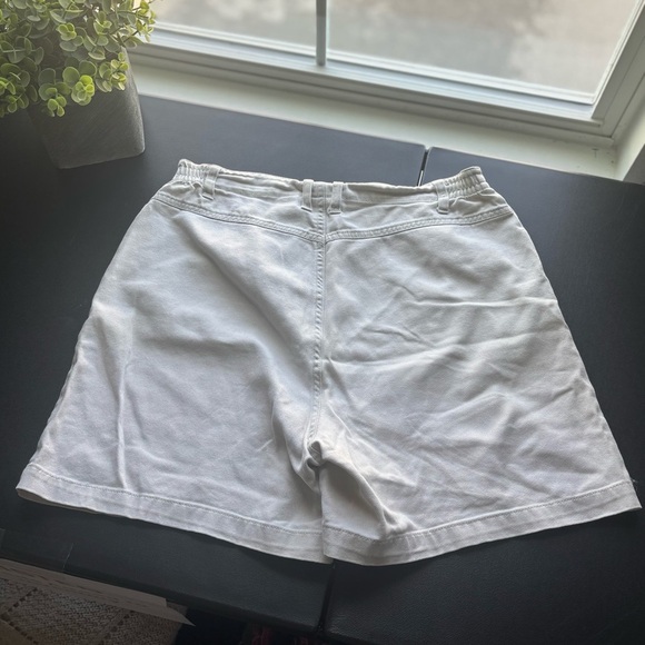 Women’s Bill Blass High Waist Khaki Shorts Size 10 – Classic Vintage Style - Picture 5 of 6